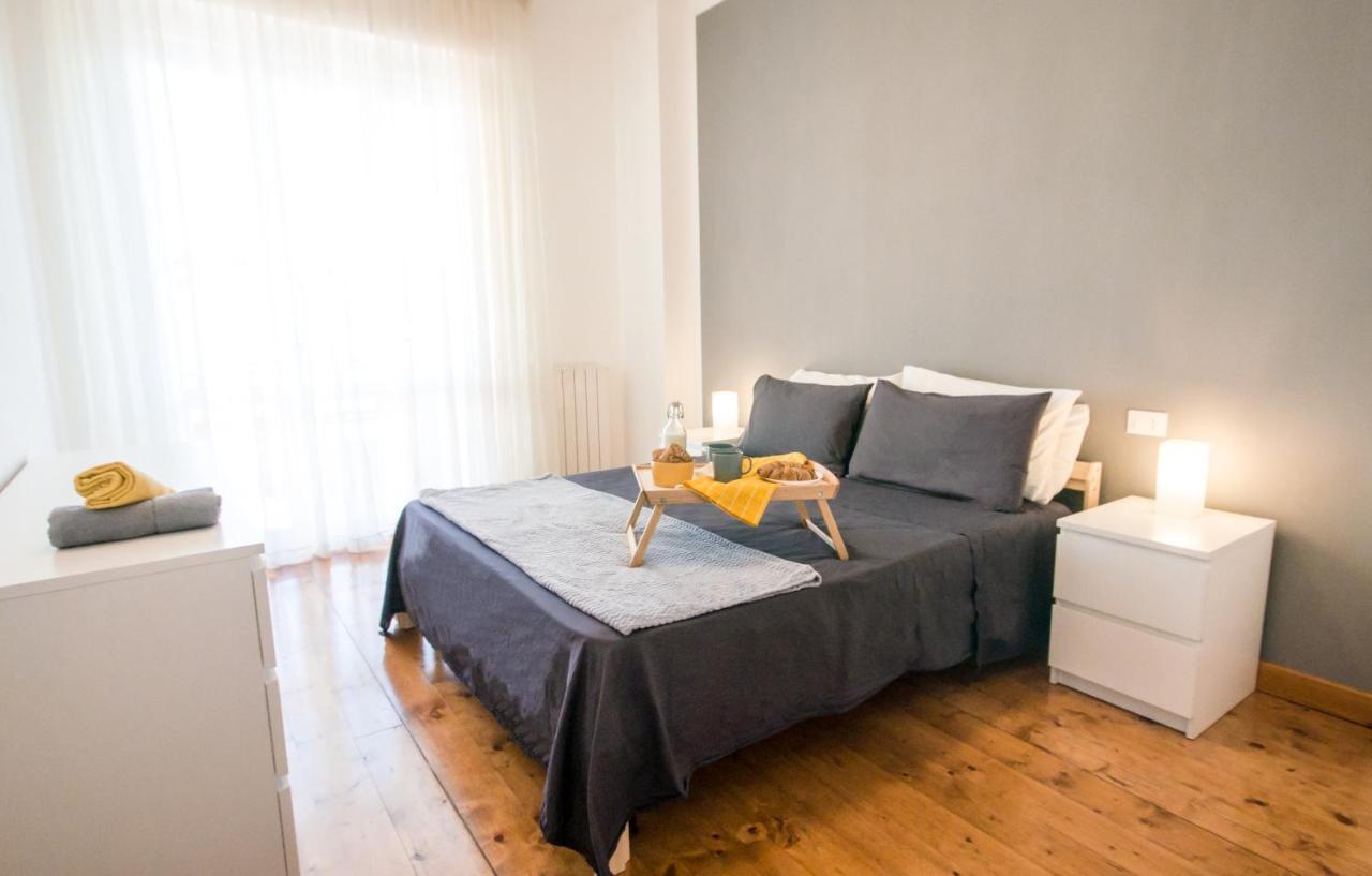 Stylish, modern, just renovated large apartment Viareggio Exteriör bild